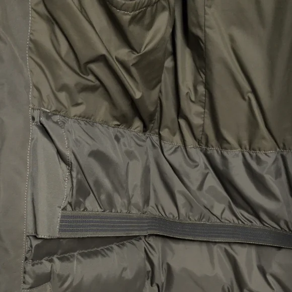The North Face Heavenly Women's Olive Puffer Jacket - Picture 6 of 10